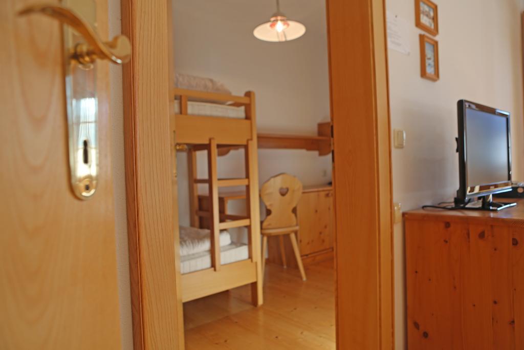 Haus Leopold Lägenhet Gosau Exteriör bild